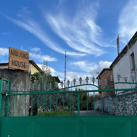 Ardjon House Berat Exterior foto